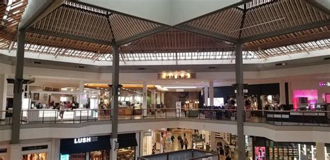 Beachwood Place Mall: A Symphony of Shopping in .